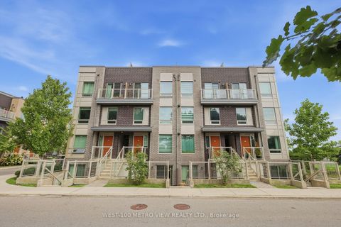 Photo 16 at 102 - 3 Applewood Lane, Etobicoke West Mall, Toronto