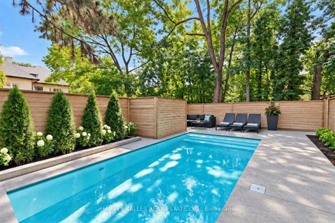 Photo 1 at 523 Vesta Drive, Forest Hill South, Toronto