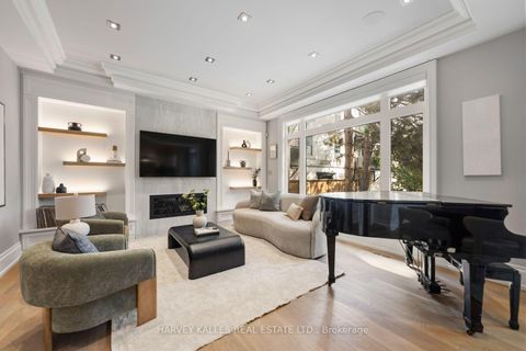 Photo 13 at 523 Vesta Drive, Forest Hill South, Toronto