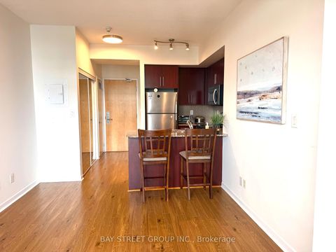 Photo 2 at 4602 - 65 Bremner Boulevard, Waterfront Communities C1, Toronto