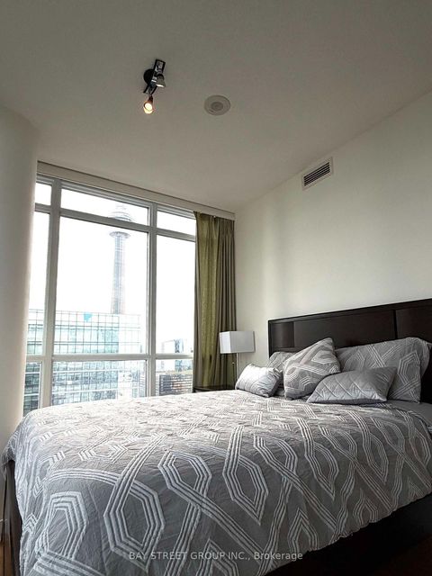 Photo 8 at 4602 - 65 Bremner Boulevard, Waterfront Communities C1, Toronto