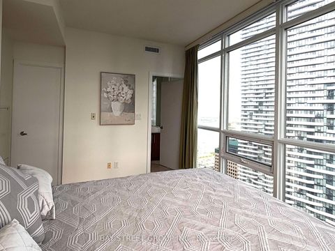 Photo 9 at 4602 - 65 Bremner Boulevard, Waterfront Communities C1, Toronto