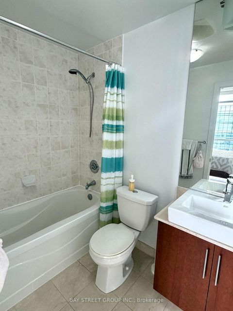 Photo 11 at 4602 - 65 Bremner Boulevard, Waterfront Communities C1, Toronto