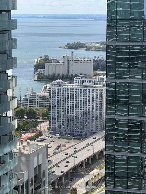 Photo 14 at 4602 - 65 Bremner Boulevard, Waterfront Communities C1, Toronto