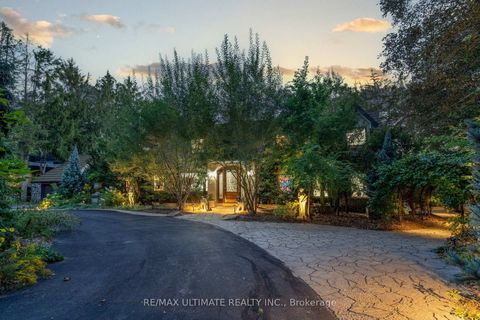 Photo 1 at 25 Bellehaven Crescent, Scarborough Village, Toronto