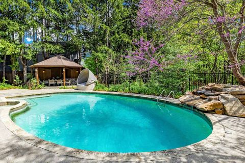 Photo 23 at 25 Bellehaven Crescent, Scarborough Village, Toronto