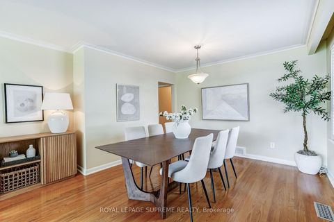 Photo 11 at 100 Summitcrest Drive, Richview, Toronto