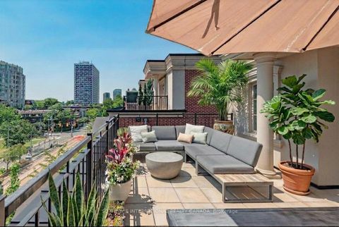 Photo 2 at TH1 - 288 St Clair Avenue W, Forest Hill South, Toronto