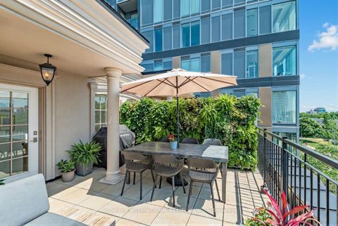 Photo 3 at TH1 - 288 St Clair Avenue W, Forest Hill South, Toronto