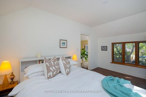 Photo 10 at 28 Victoria Park Avenue, The Beaches, Toronto
