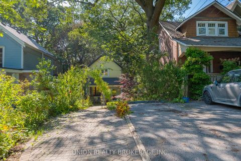 Photo 34 at 28 Victoria Park Avenue, The Beaches, Toronto