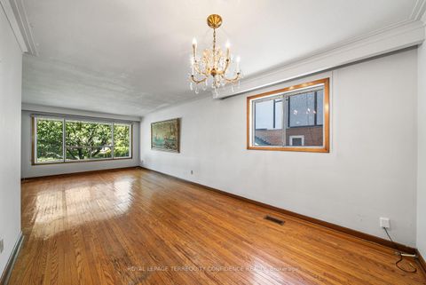 Photo 4 at 265 Horsham Avenue, Willowdale West, Toronto