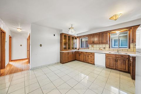 Photo 5 at 265 Horsham Avenue, Willowdale West, Toronto