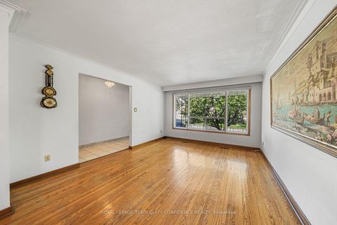 Photo 8 at 265 Horsham Avenue, Willowdale West, Toronto
