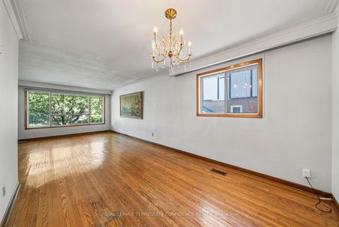 Photo 11 at 265 Horsham Avenue, Willowdale West, Toronto
