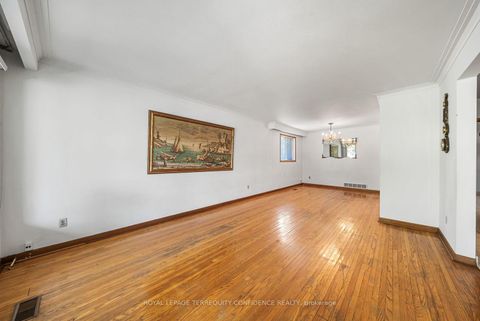 Photo 13 at 265 Horsham Avenue, Willowdale West, Toronto
