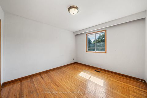 Photo 17 at 265 Horsham Avenue, Willowdale West, Toronto