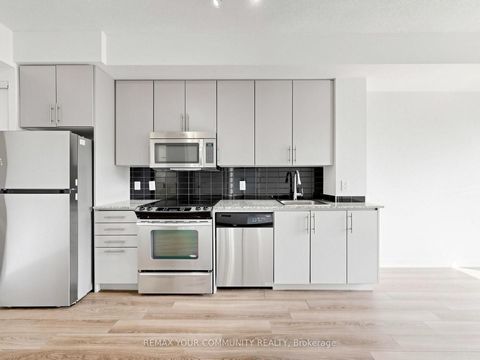 Photo 15 at 306 - 60 Berwick Avenue, Eglinton, Toronto