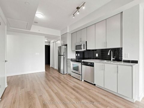 Photo 16 at 306 - 60 Berwick Avenue, Eglinton, Toronto