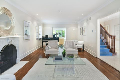 Photo 5 at 186 Rosedale Heights Drive, Moore Park, Toronto