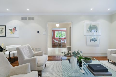 Photo 7 at 186 Rosedale Heights Drive, Moore Park, Toronto