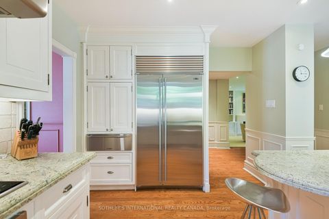 Photo 16 at 186 Rosedale Heights Drive, Moore Park, Toronto