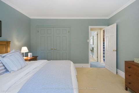 Photo 22 at 186 Rosedale Heights Drive, Moore Park, Toronto