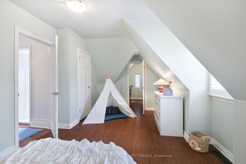 Photo 27 at 186 Rosedale Heights Drive, Moore Park, Toronto