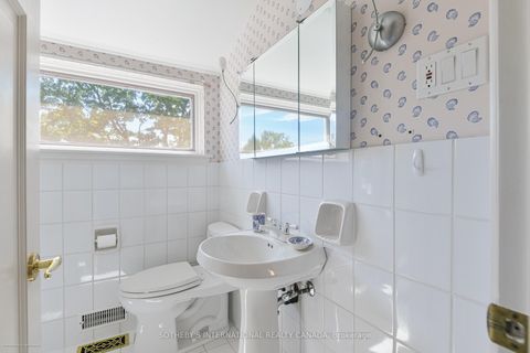Photo 29 at 186 Rosedale Heights Drive, Moore Park, Toronto