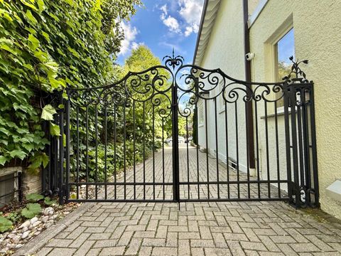 Photo 34 at 186 Rosedale Heights Drive, Moore Park, Toronto