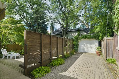 Photo 35 at 186 Rosedale Heights Drive, Moore Park, Toronto