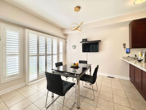 Photo 10 at 2 Redmond Drive, Patterson, Vaughan