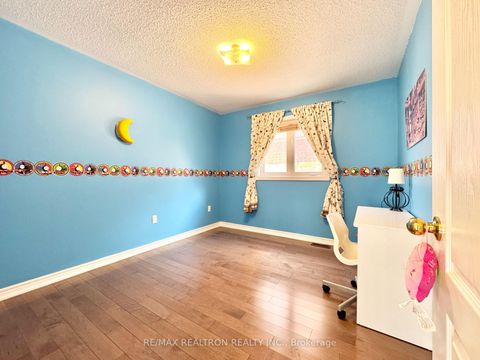 Photo 33 at 2 Redmond Drive, Patterson, Vaughan