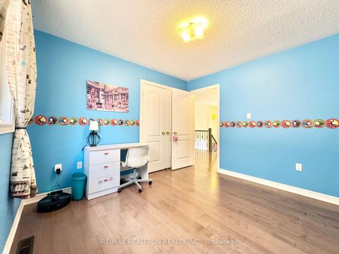 Photo 35 at 2 Redmond Drive, Patterson, Vaughan