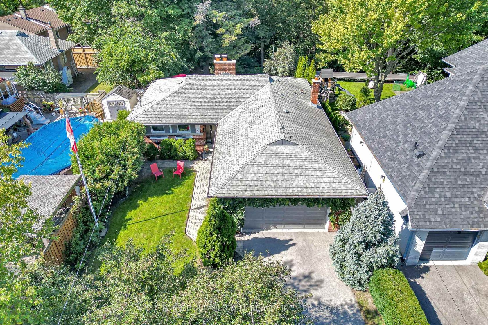 4 Ravenscrest Drive, Rosethorn, Toronto photo number 2