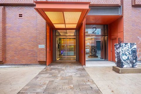 Photo 2 at 702 - 2 Augusta Avenue, Waterfront Communities C1, Toronto