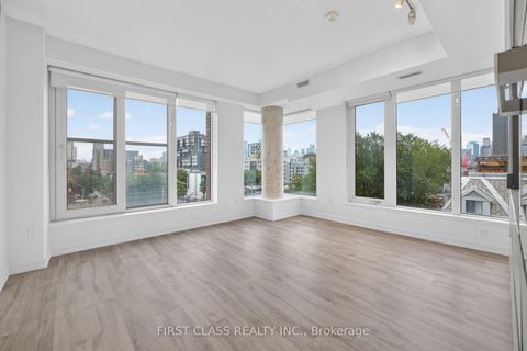 Photo 9 at 702 - 2 Augusta Avenue, Waterfront Communities C1, Toronto