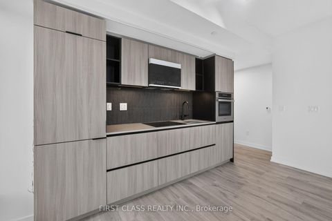 Photo 14 at 702 - 2 Augusta Avenue, Waterfront Communities C1, Toronto