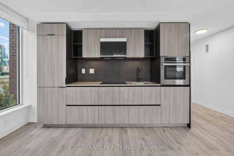 Photo 15 at 702 - 2 Augusta Avenue, Waterfront Communities C1, Toronto