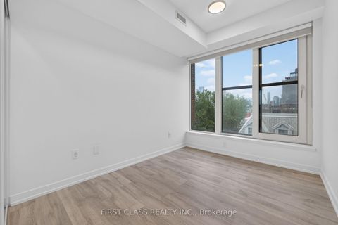 Photo 20 at 702 - 2 Augusta Avenue, Waterfront Communities C1, Toronto