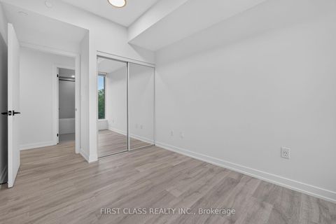 Photo 21 at 702 - 2 Augusta Avenue, Waterfront Communities C1, Toronto