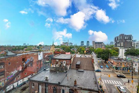 Photo 37 at 702 - 2 Augusta Avenue, Waterfront Communities C1, Toronto