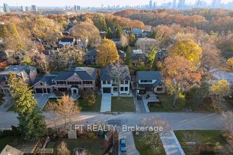 Photo 1 at 431 Heath Street E, Leaside, Toronto