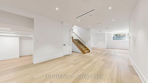 Photo 27 at 431 Heath Street E, Leaside, Toronto