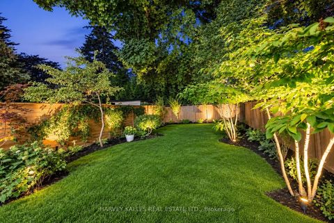 Photo 2 at 194 Sheldrake Boulevard, Mount Pleasant East, Toronto