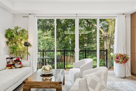 Photo 9 at 194 Sheldrake Boulevard, Mount Pleasant East, Toronto