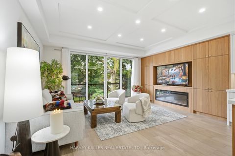 Photo 13 at 194 Sheldrake Boulevard, Mount Pleasant East, Toronto