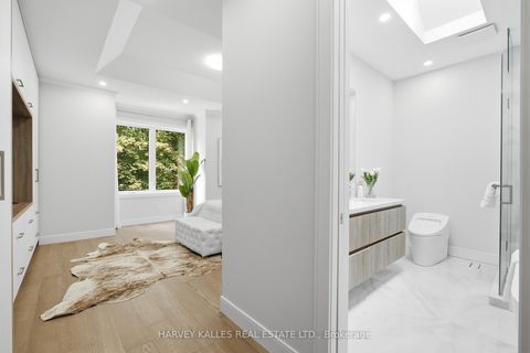 Photo 15 at 194 Sheldrake Boulevard, Mount Pleasant East, Toronto