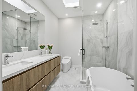Photo 19 at 194 Sheldrake Boulevard, Mount Pleasant East, Toronto