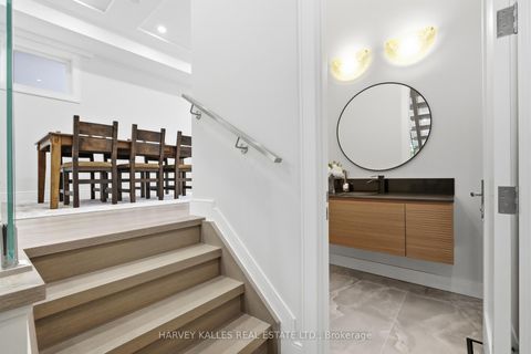 Photo 25 at 194 Sheldrake Boulevard, Mount Pleasant East, Toronto